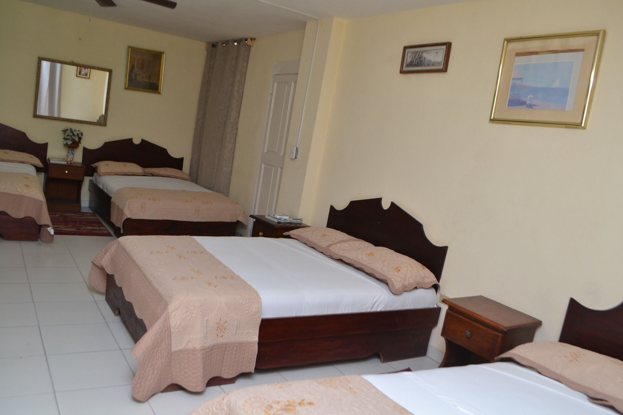 Seven Stars Hotel Musseau Dış mekan fotoğraf