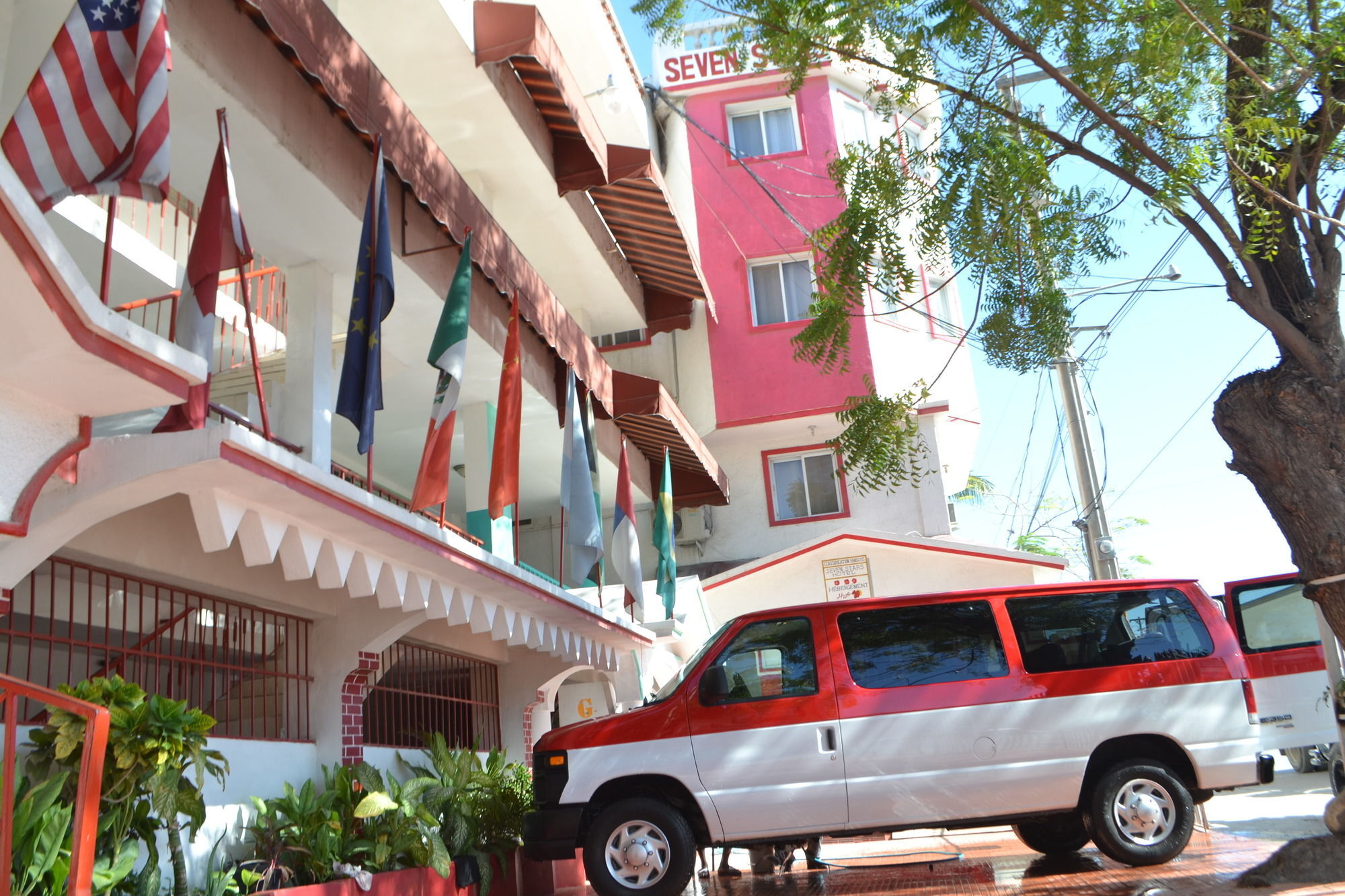Seven Stars Hotel Musseau Dış mekan fotoğraf